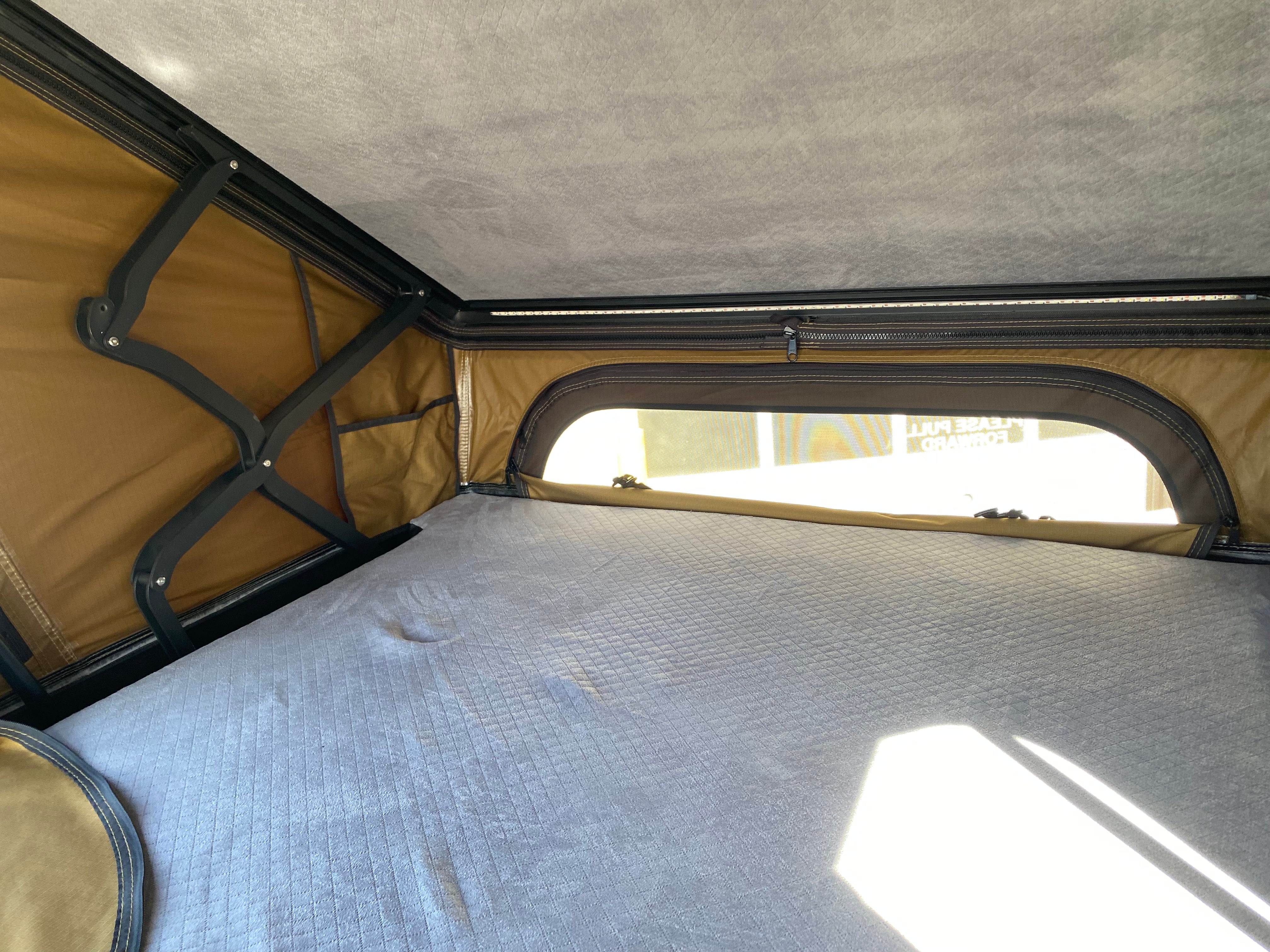 Nimbus Hardshell Roof Top Tent